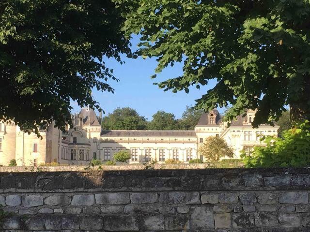 Aupres Du Chateau Breze Екстер'єр фото